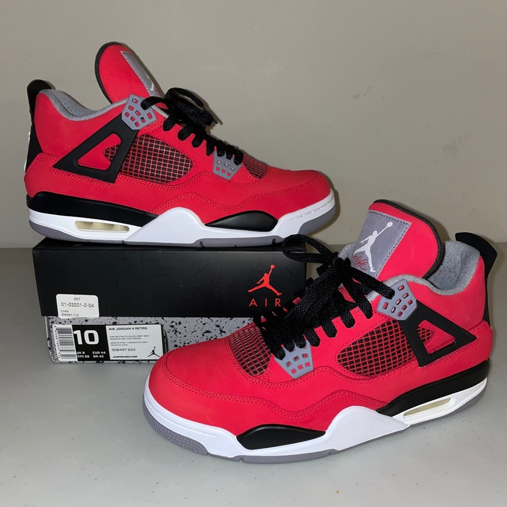 Jordan Retro 4 Toro Bravo VNDS 9.25/10